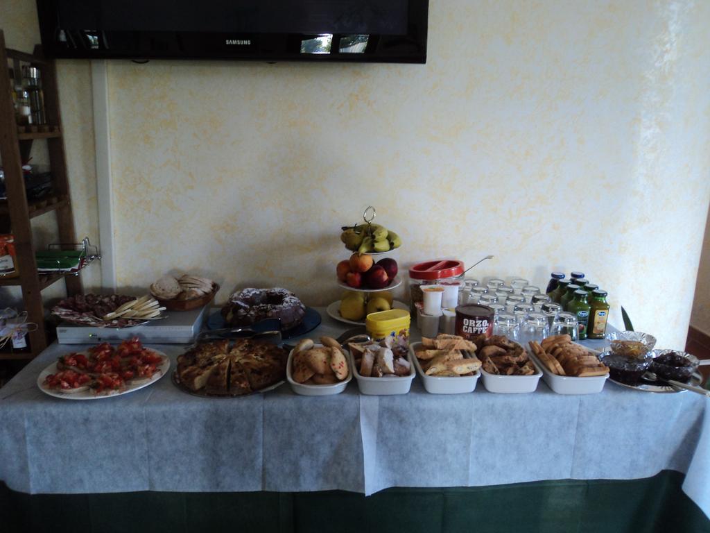 Agriturismo Terra Di Elea Azienda Agricola Di Raimondo Michela Ascea Buitenkant foto